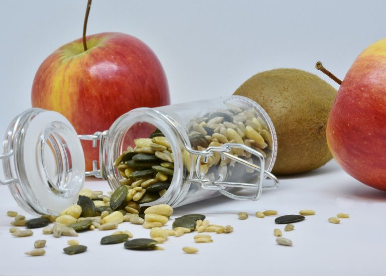 apple-sunflower-seeds-pumpkin-seeds-3193936 apple, sunflower seeds, pumpkin seeds-3193936.jpg